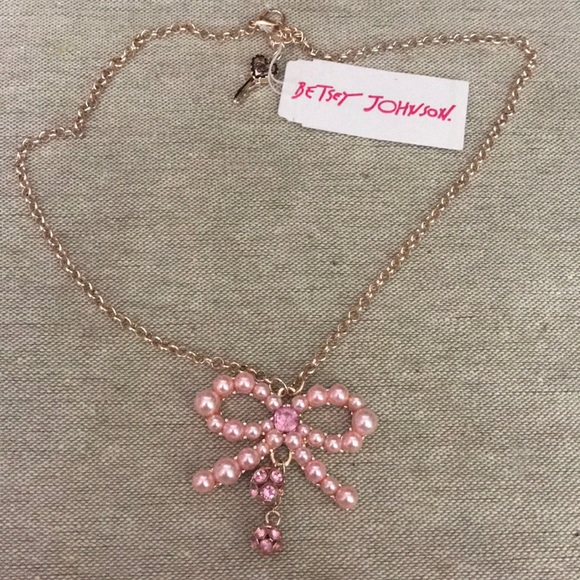 Betsey Johnson Jewelry - Betsey Johnson bow  🎀